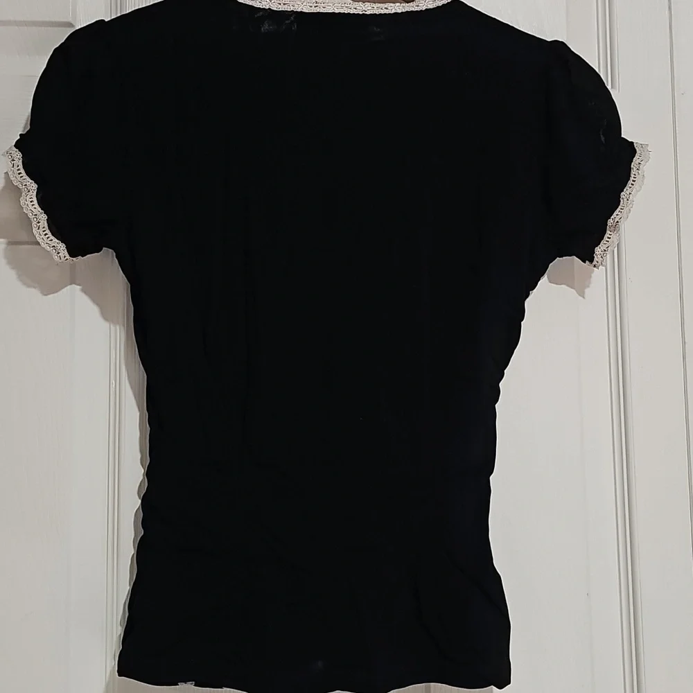 🖤 INC International Concepts Lace Trim Ruffle Button Top — Size L - Picture 4 of 4